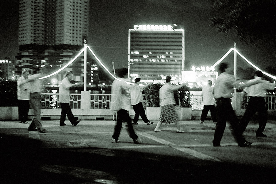 at 広東省広州 on 08/Jun/1999