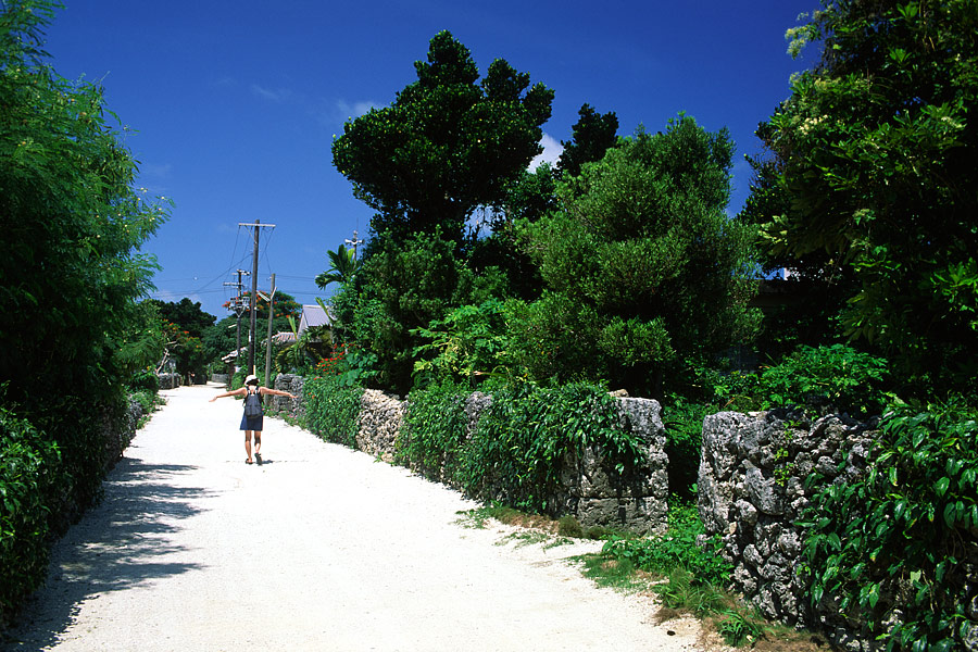 at Taketomi, Okinawa on 11/Sep/1998  沖縄 竹富